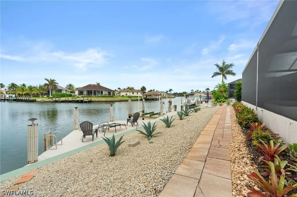 21 Hickory Court Marco Island FL 34145