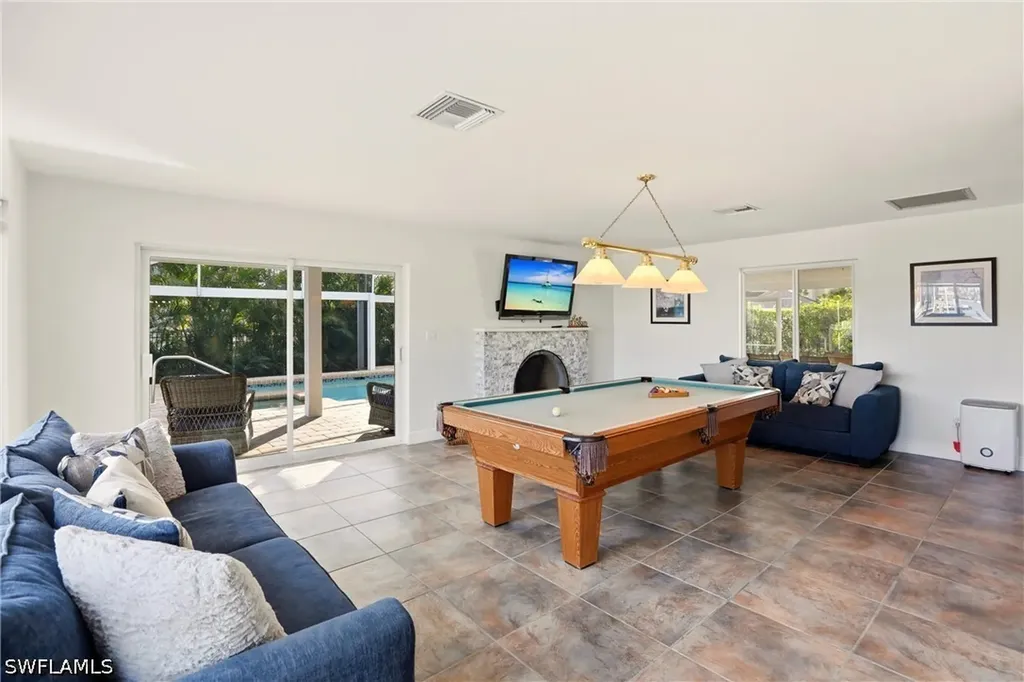 339 Landmark Street Marco Island FL 34145