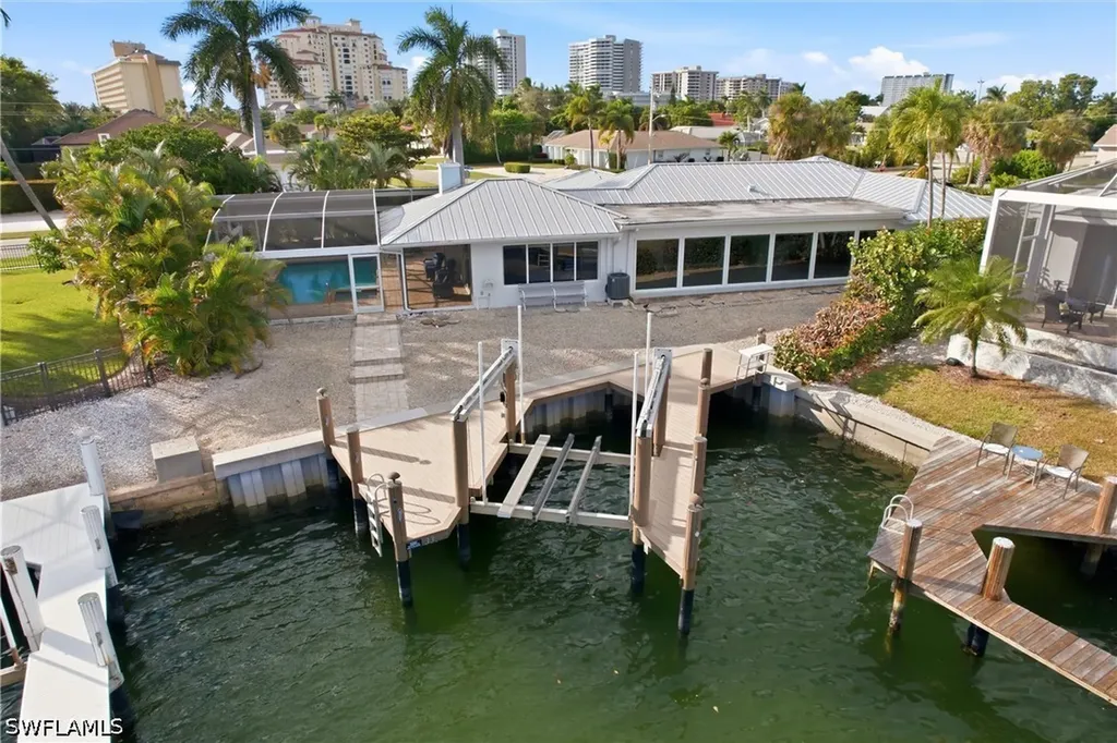 339 Landmark Street Marco Island FL 34145
