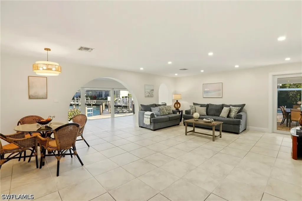 339 Landmark Street Marco Island FL 34145