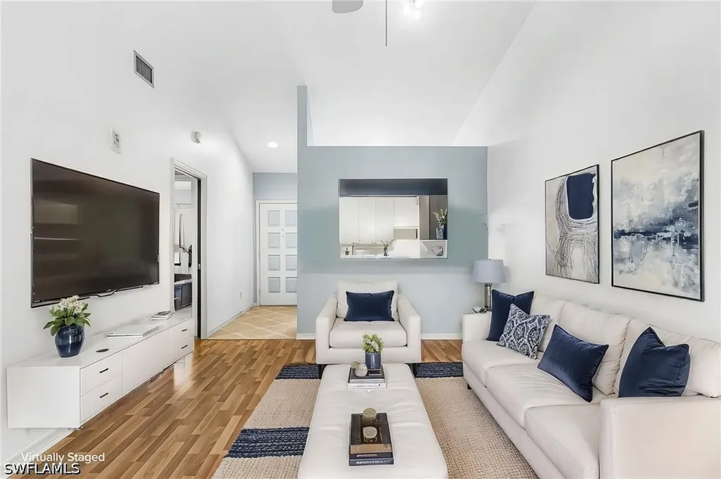 Naples FL, 5857 Rattlesnake Hamm Road, Unit 204