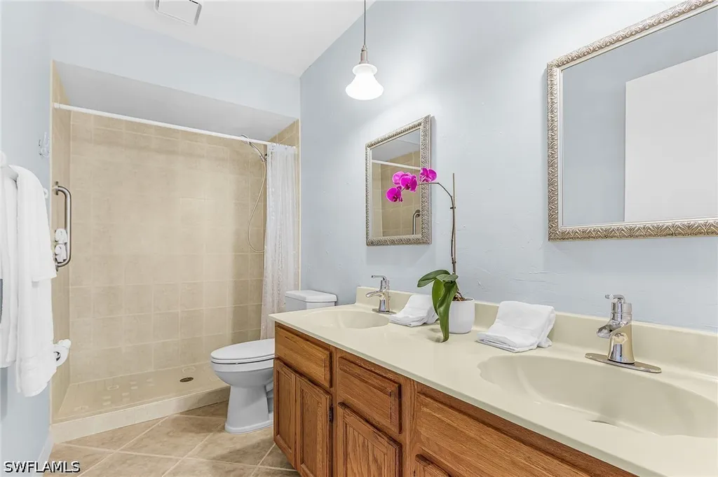 5857 Rattlesnake Hamm Road Naples FL 34113