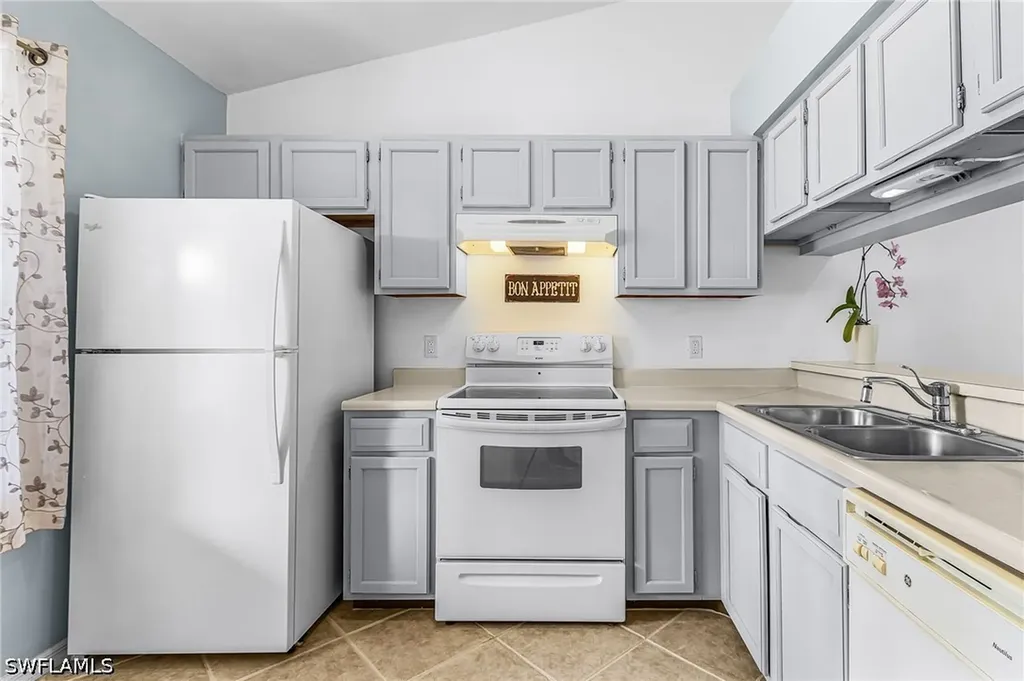 5857 Rattlesnake Hamm Road Naples FL 34113