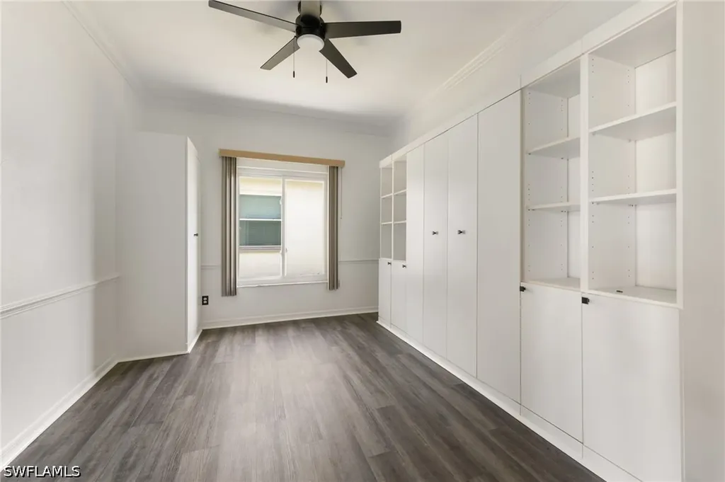 223 Stanhope Circle Naples FL 34104