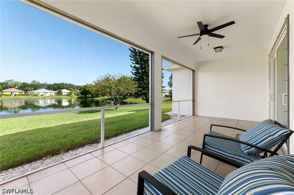 223 Stanhope Circle Naples FL 34104