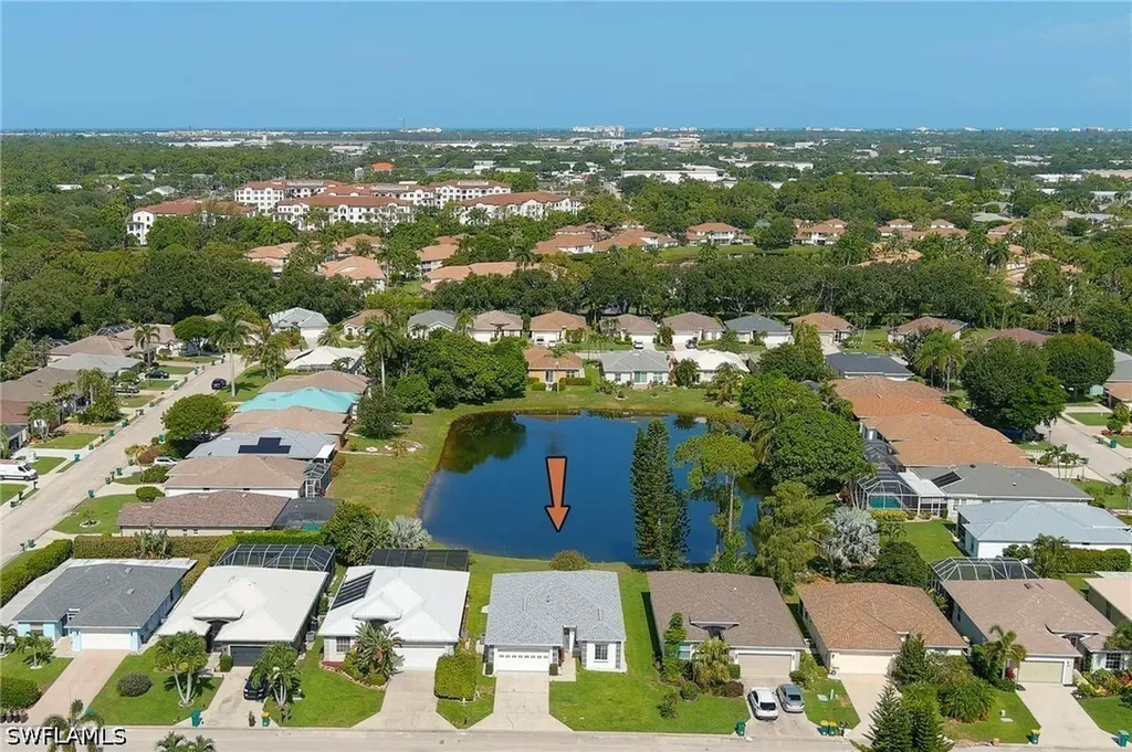 223 Stanhope Circle Naples FL 34104