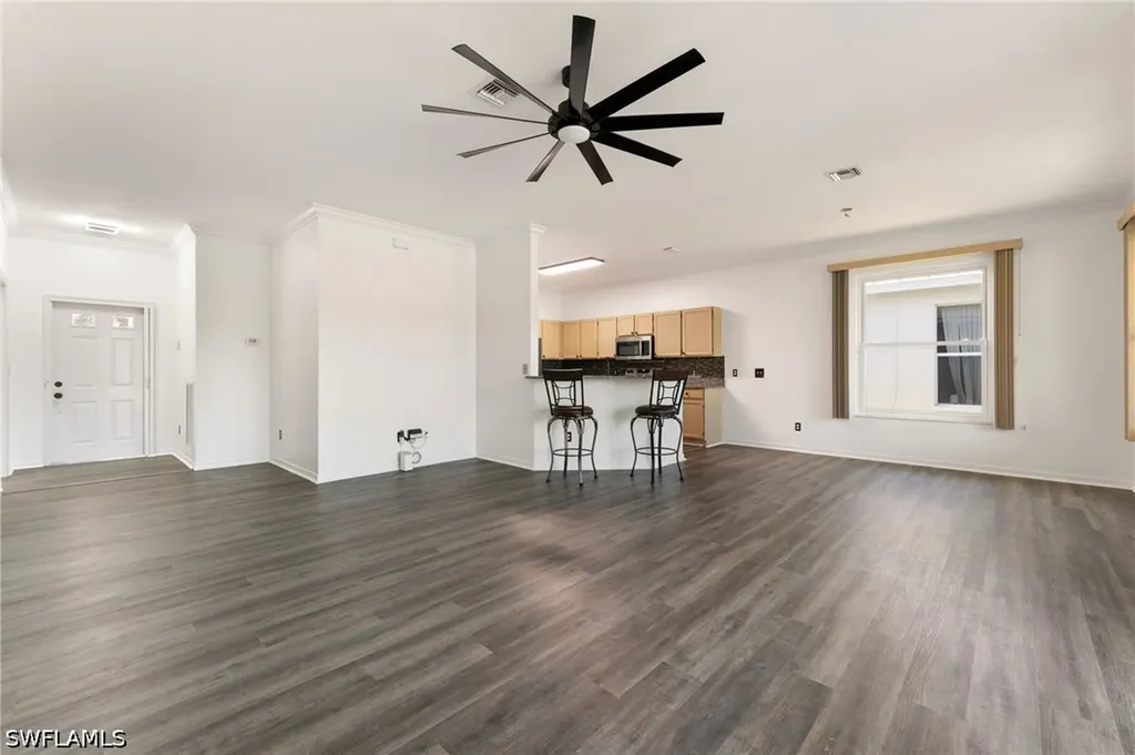 223 Stanhope Circle Naples FL 34104