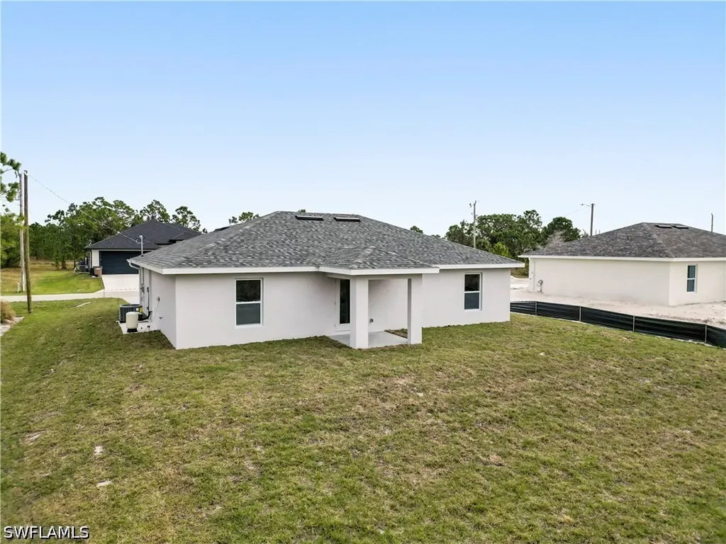 1076 Gunby Avenue S Lehigh Acres FL 33974