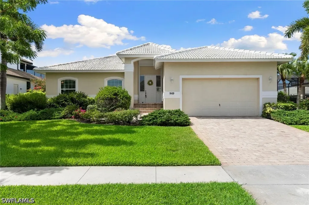 Marco Island FL, 949 Spruce Avenue