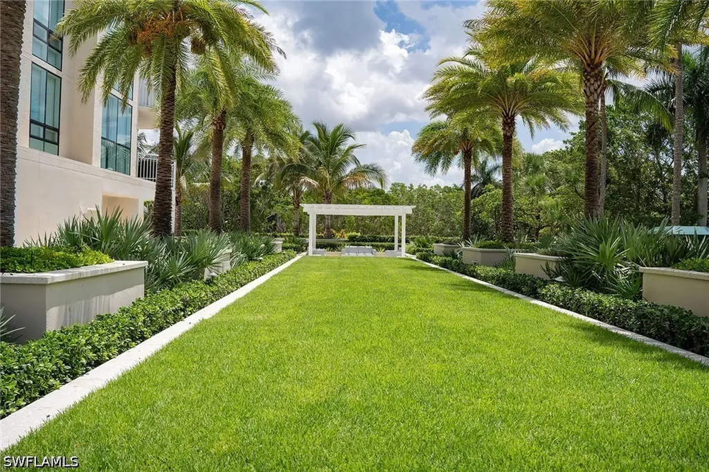 4255 Gulf Shore Boulevard N Naples FL 34103
