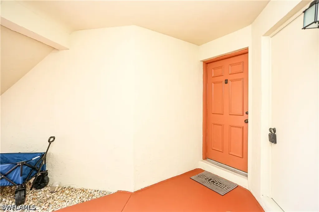 1522 Mainsail Drive Naples FL 34114