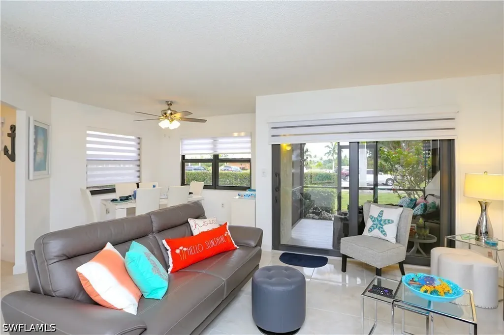 1522 Mainsail Drive Naples FL 34114