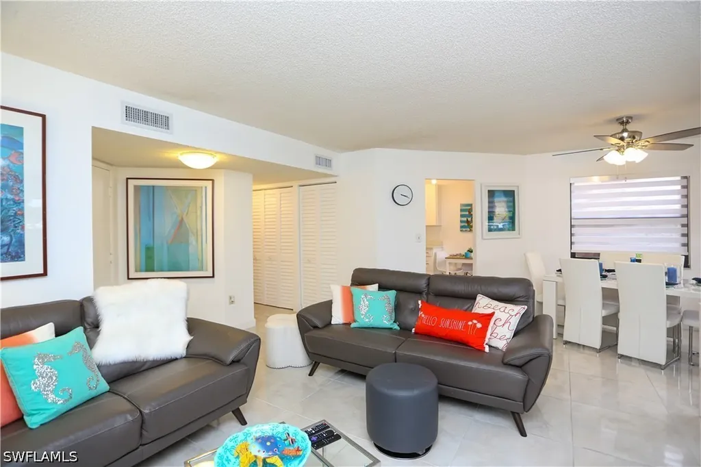 1522 Mainsail Drive Naples FL 34114