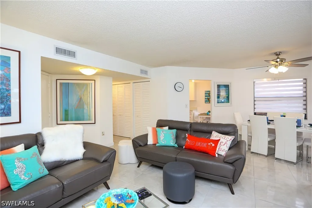 1522 Mainsail Drive Naples FL 34114