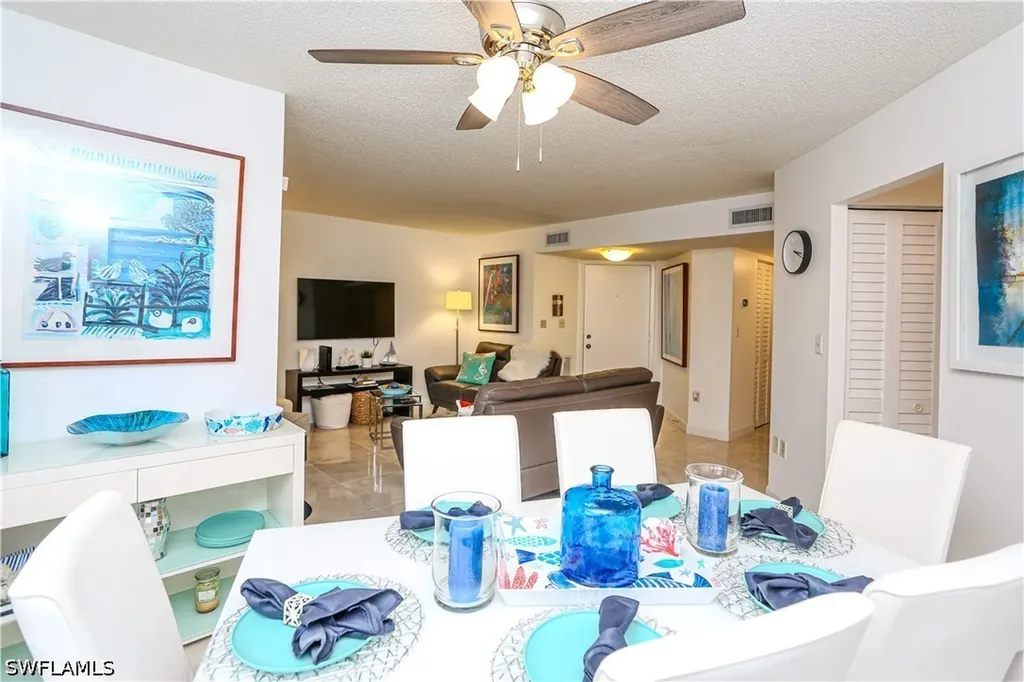 1522 Mainsail Drive Naples FL 34114
