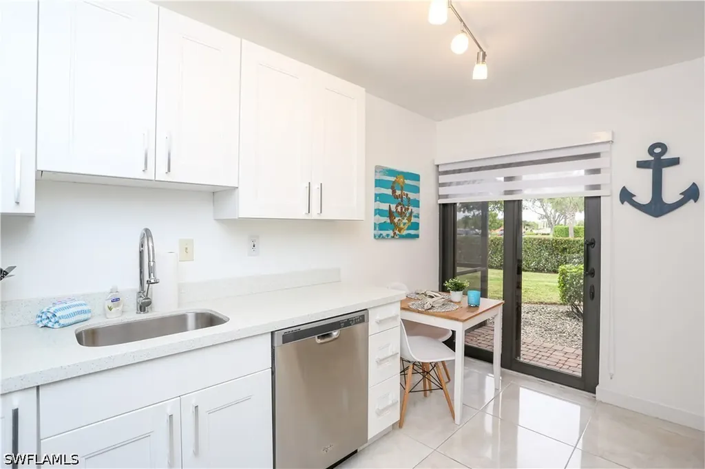 1522 Mainsail Drive Naples FL 34114