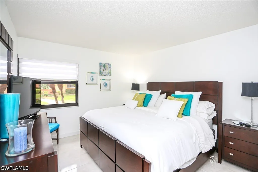 1522 Mainsail Drive Naples FL 34114