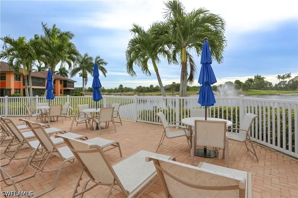 1522 Mainsail Drive Naples FL 34114