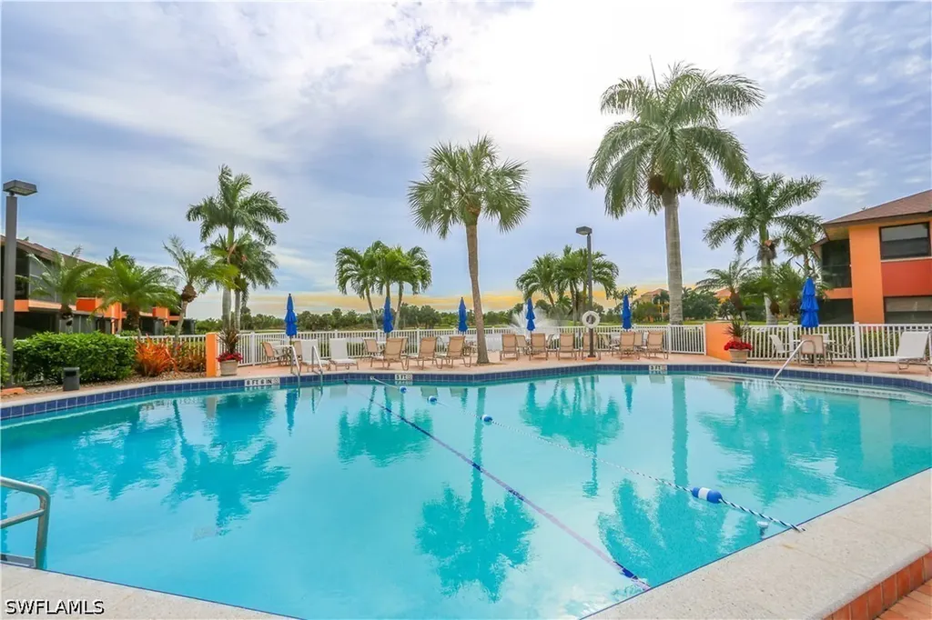 1522 Mainsail Drive Naples FL 34114