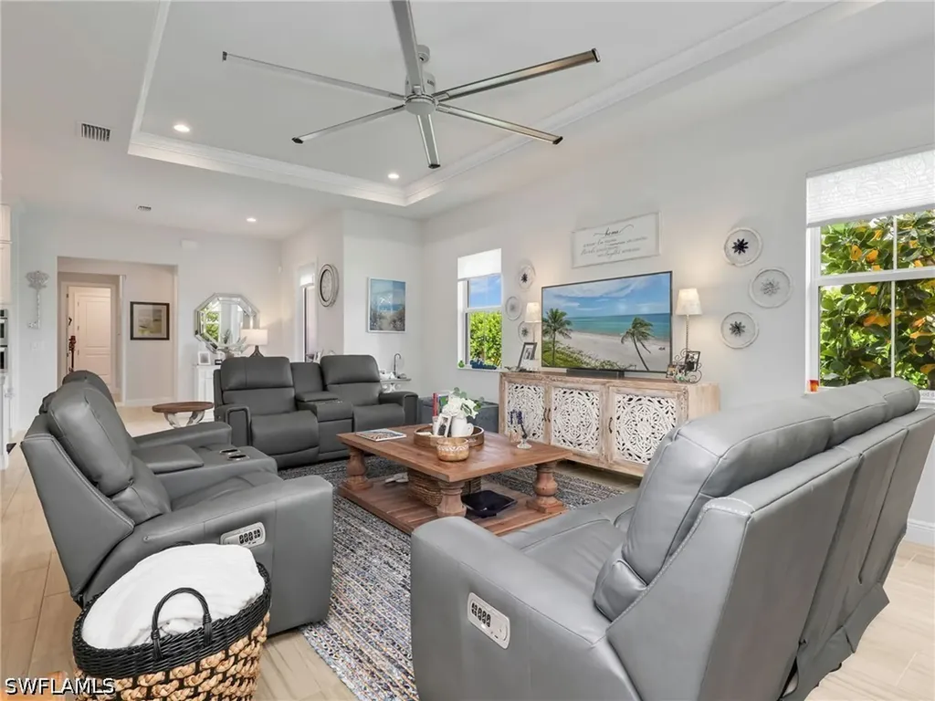 8958 Saint Lucia Drive Naples FL 34114