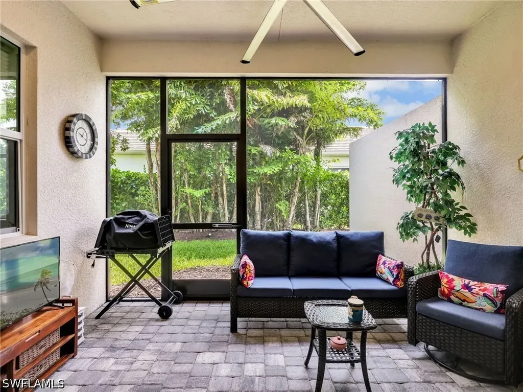 8958 Saint Lucia Drive Naples FL 34114