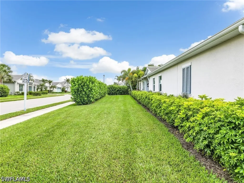 8958 Saint Lucia Drive Naples FL 34114