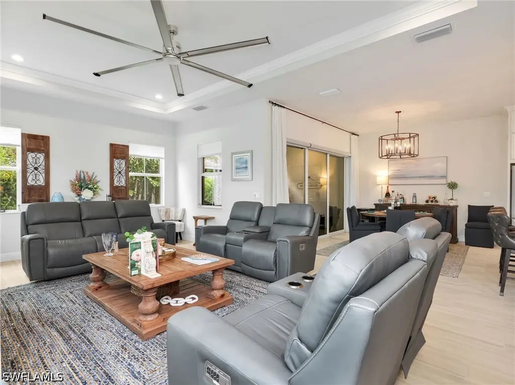 8958 Saint Lucia Drive Naples FL 34114