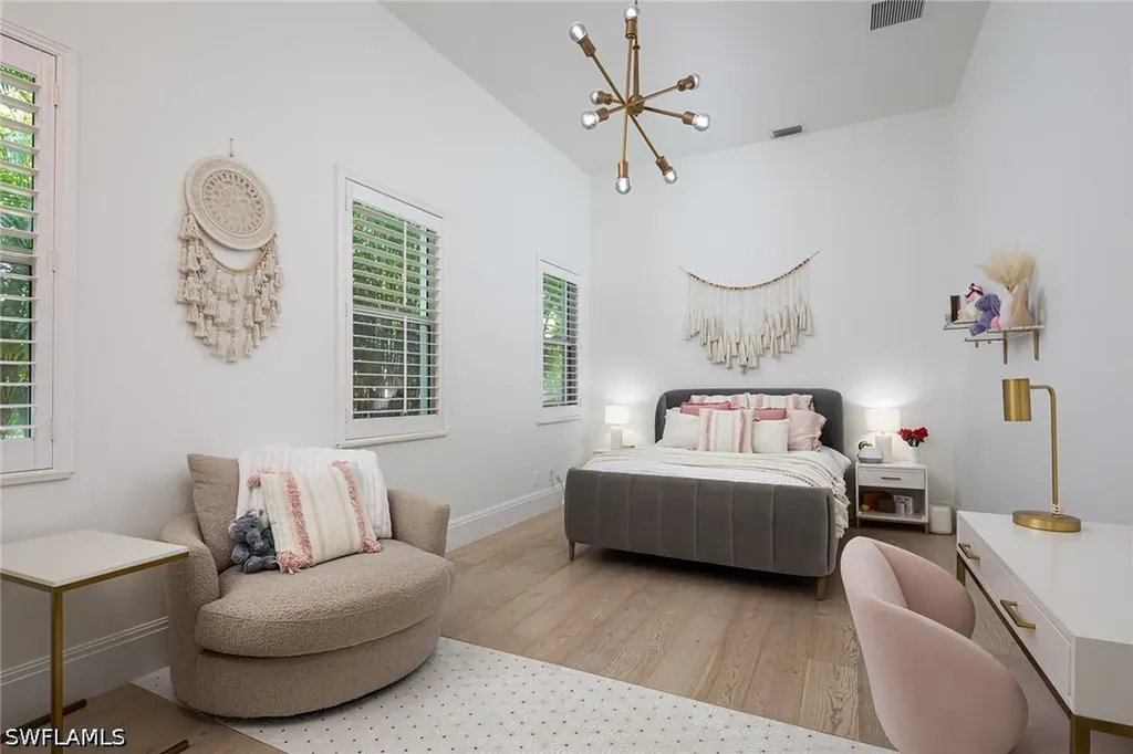 2036 Laguna Way Naples FL 34109