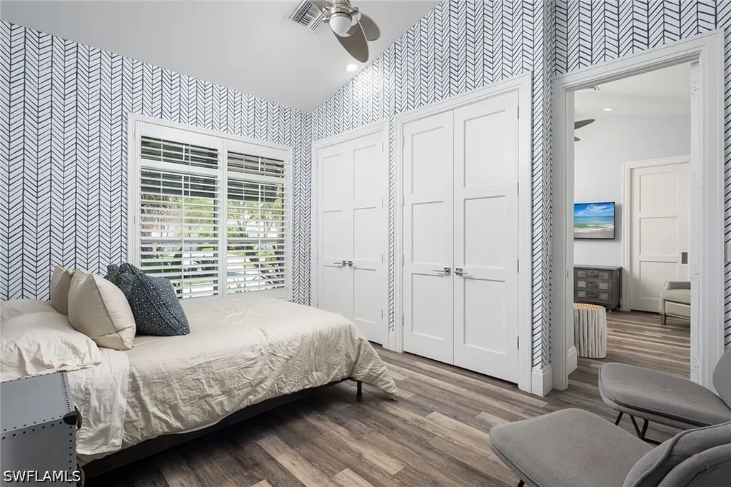 2036 Laguna Way Naples FL 34109