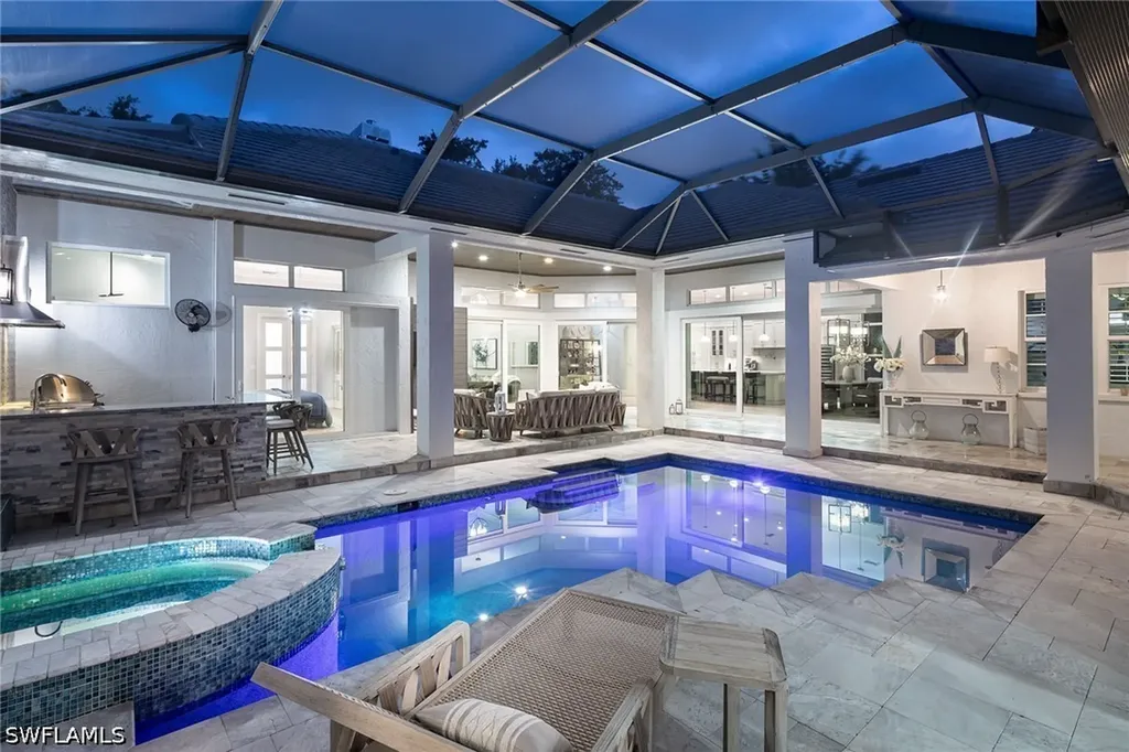 2036 Laguna Way Naples FL 34109