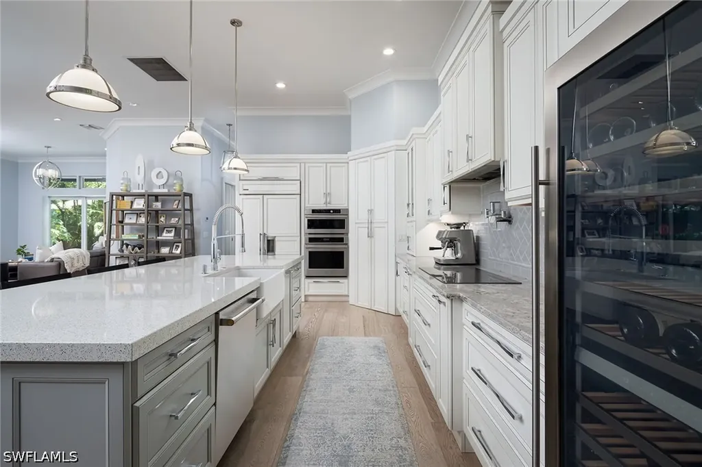 2036 Laguna Way Naples FL 34109