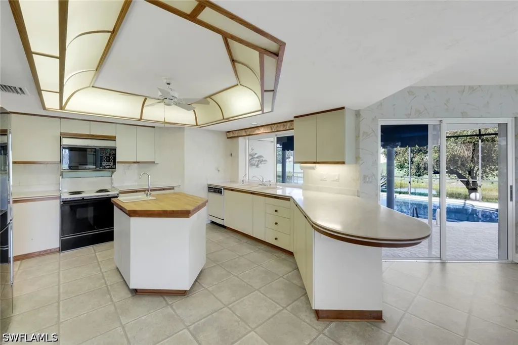 2227 Regal Way Naples FL 34110