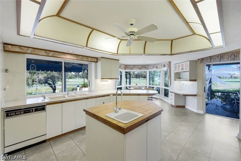 2227 Regal Way Naples FL 34110