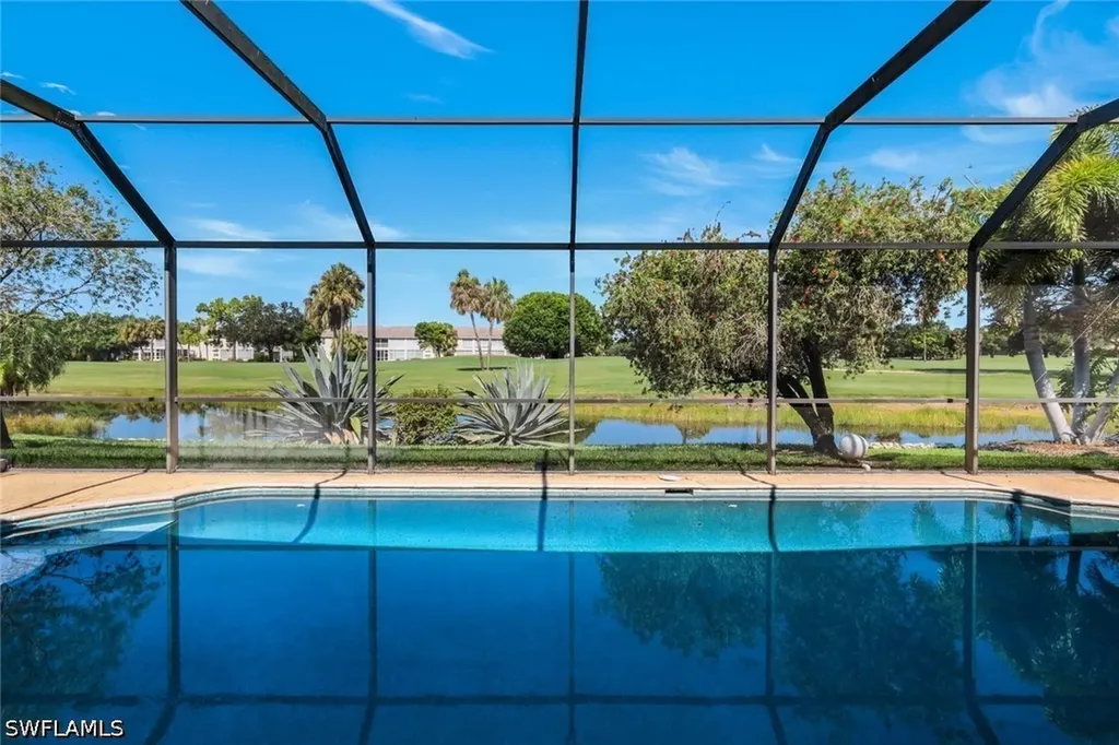 2227 Regal Way Naples FL 34110