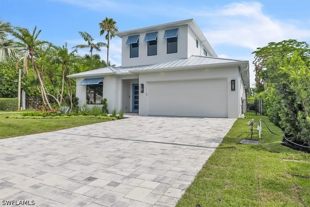 1009 29th Avenue N Naples FL 34103