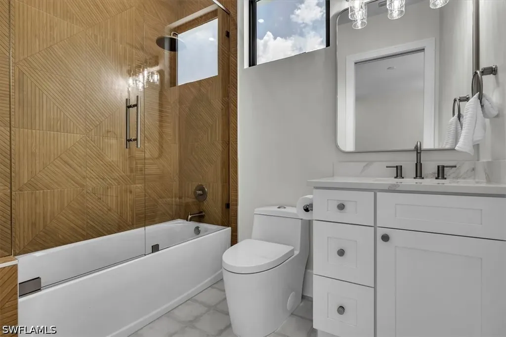 1009 29th Avenue N Naples FL 34103