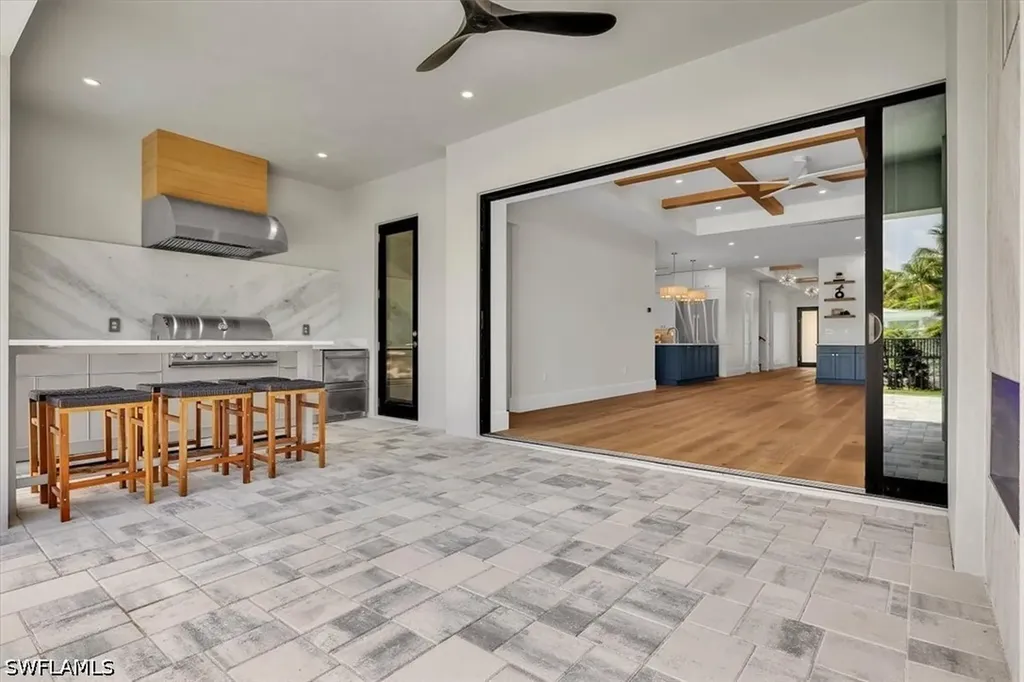1009 29th Avenue N Naples FL 34103