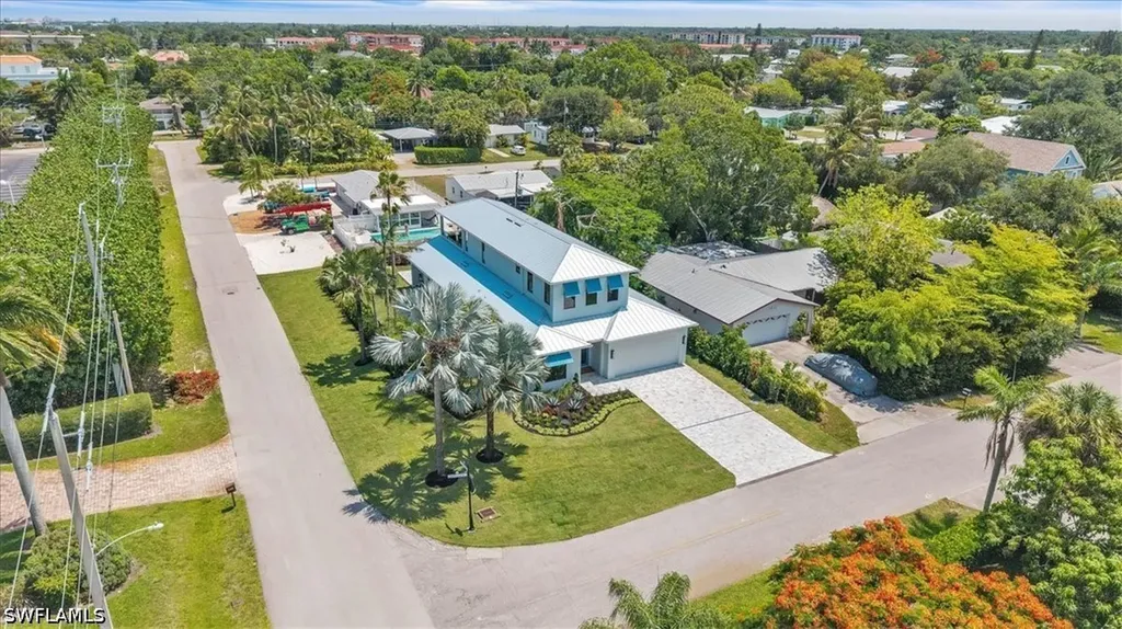 1009 29th Avenue N Naples FL 34103