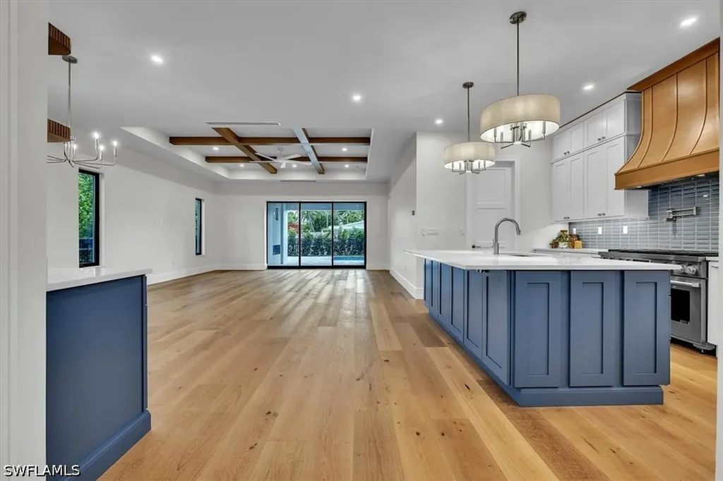 1009 29th Avenue N Naples FL 34103