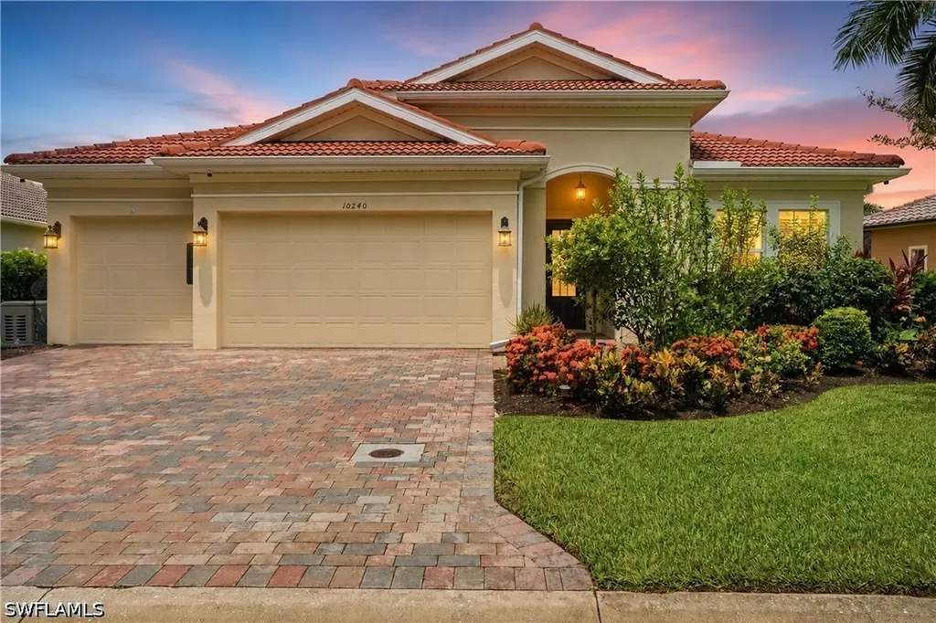 10240 Avonleigh Drive Bonita Springs FL 34135