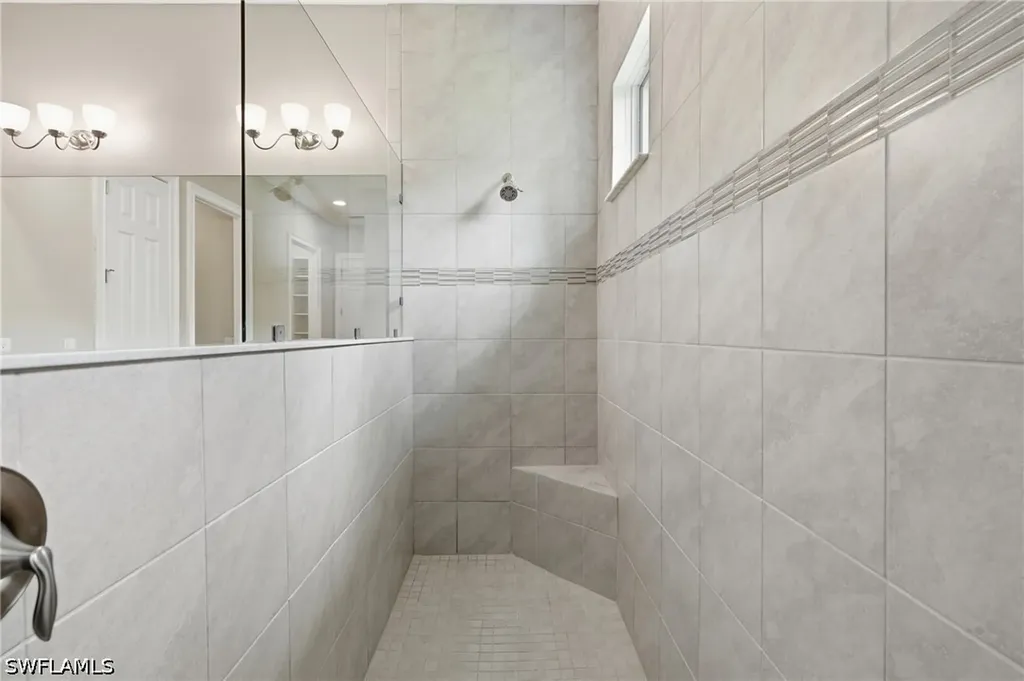 10240 Avonleigh Drive Bonita Springs FL 34135