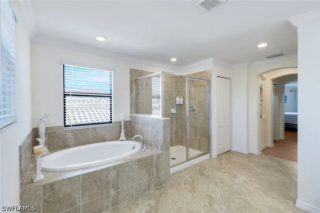 9250 Shadow Oak Lane Naples FL 34120
