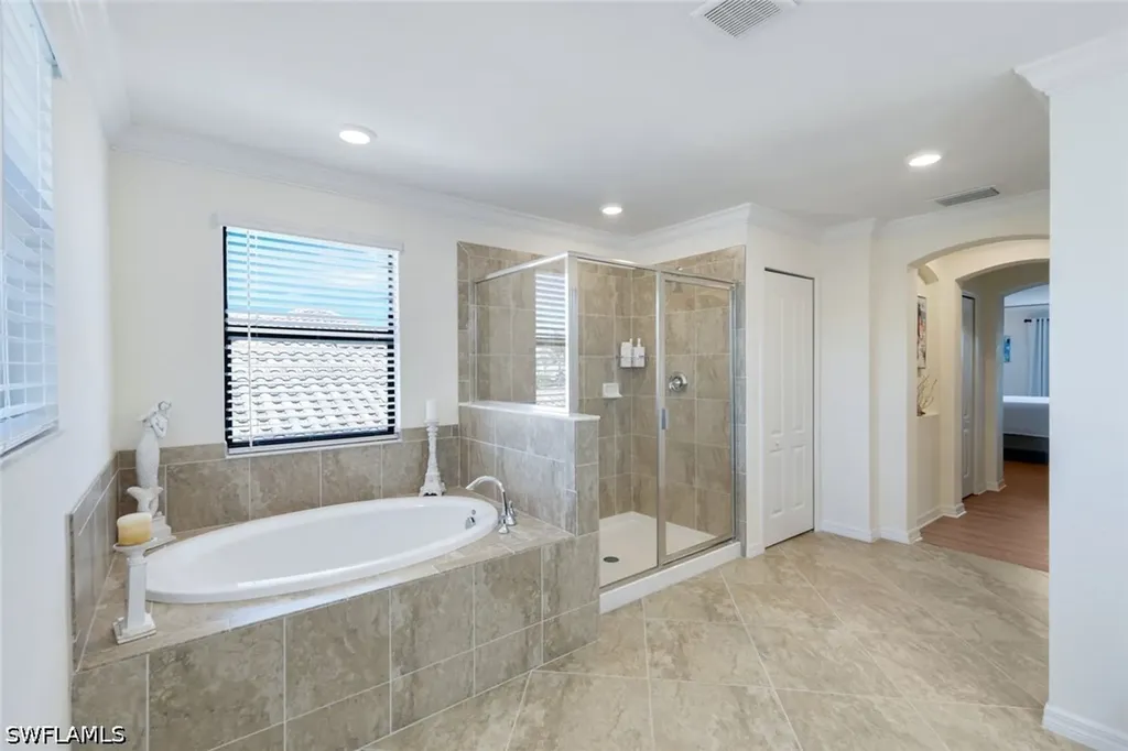 9250 Shadow Oak Lane Naples FL 34120