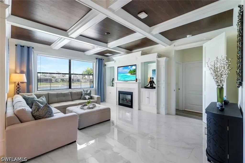 9250 Shadow Oak Lane Naples FL 34120