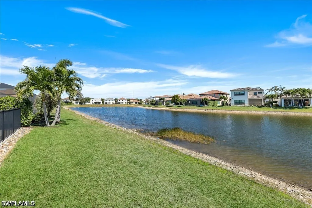 9250 Shadow Oak Lane Naples FL 34120