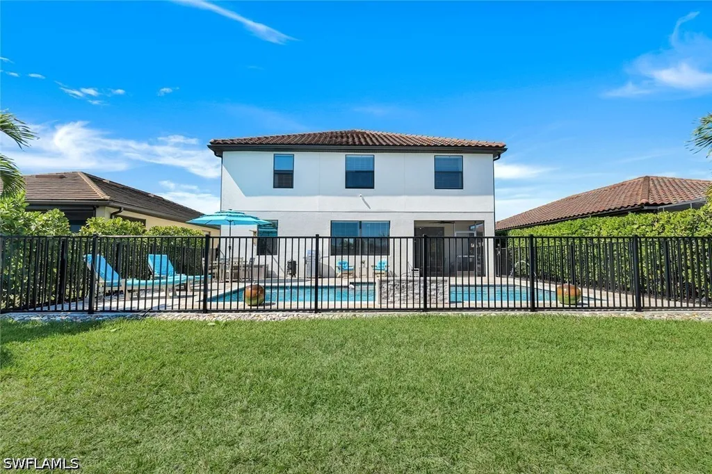 9250 Shadow Oak Lane Naples FL 34120