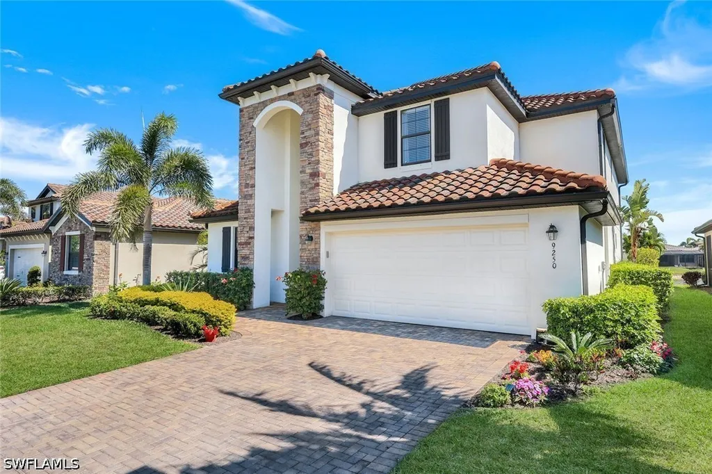 9250 Shadow Oak Lane Naples FL 34120