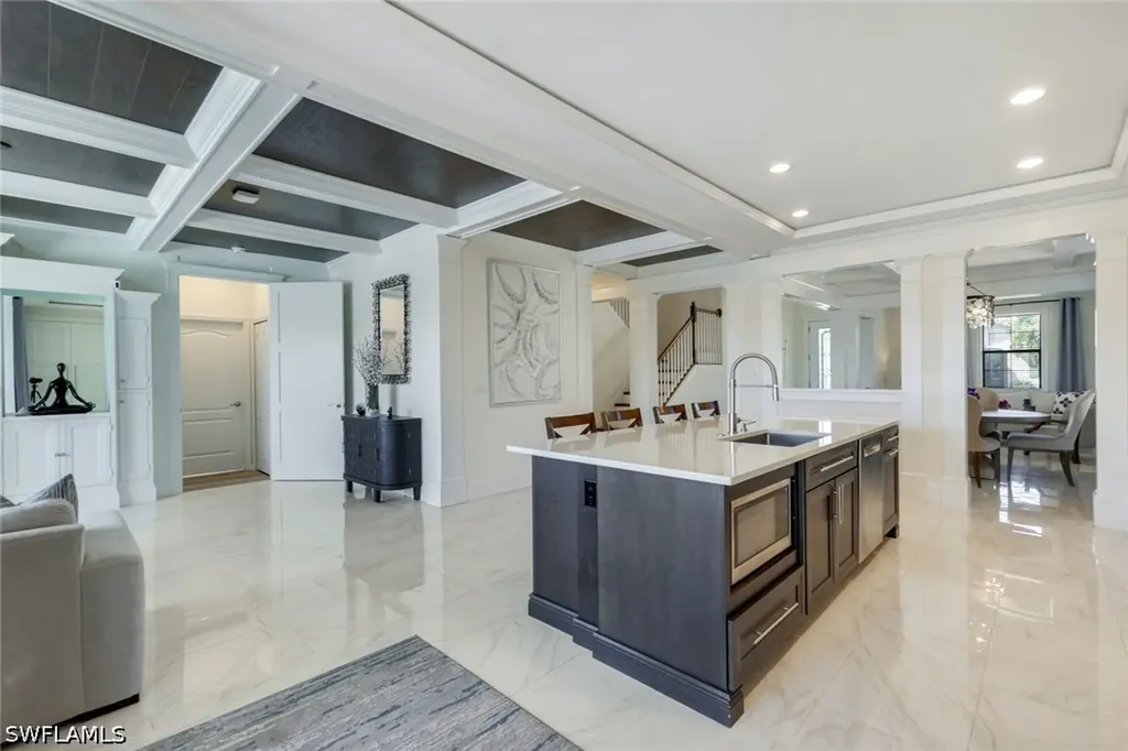 9250 Shadow Oak Lane Naples FL 34120