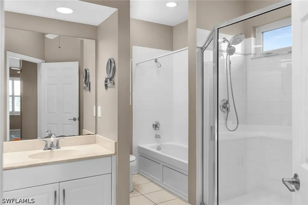 215 Waterside Circle Marco Island FL 34145