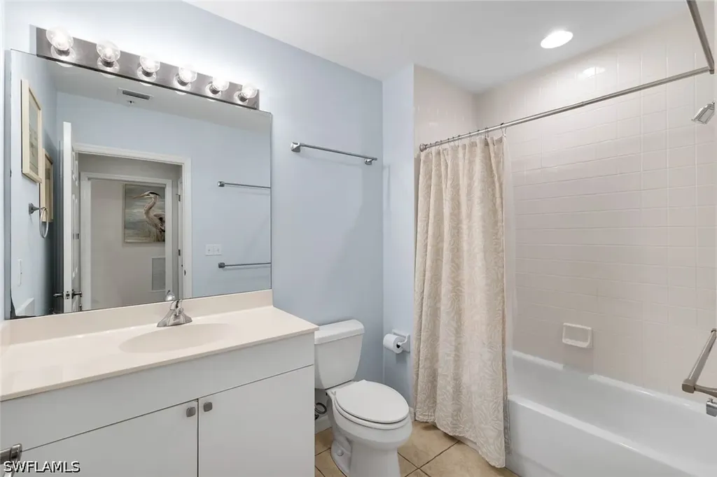 460 Launch Circle Naples FL 34108